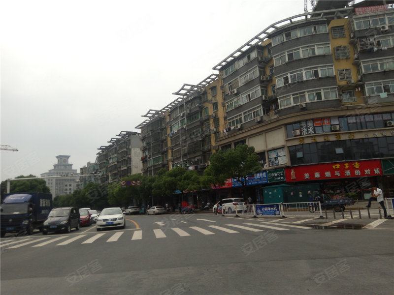 联盛九龙广场