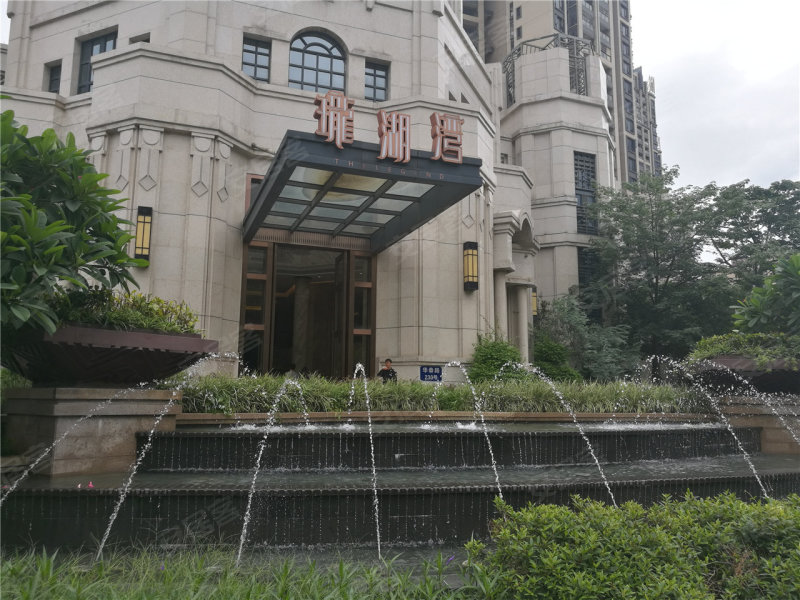 方直珑湖湾