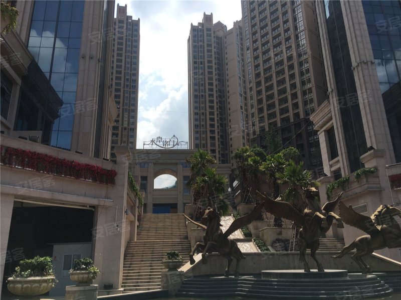 水岸铭门