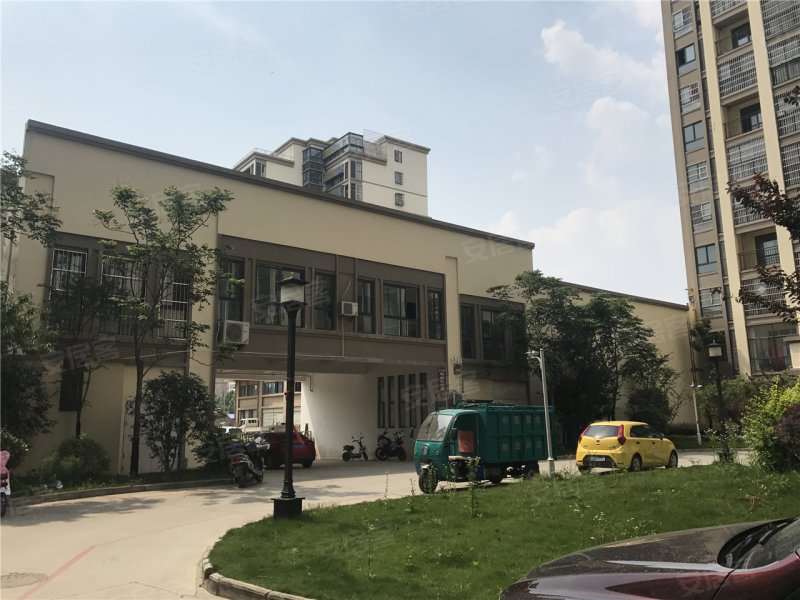 中亚水榭花都