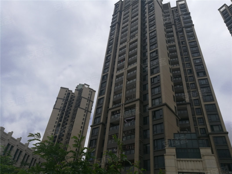 方直珑湖湾