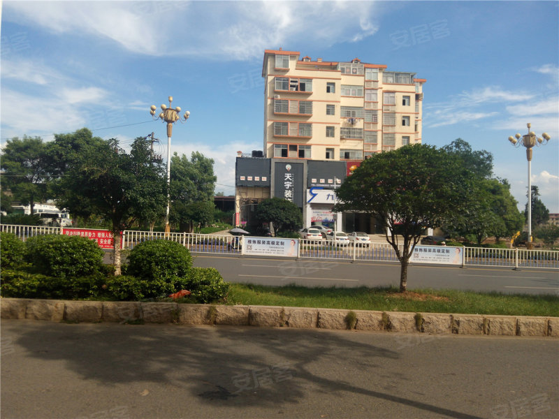 高安市中央城金街-实景图(9) - 高安市安居客