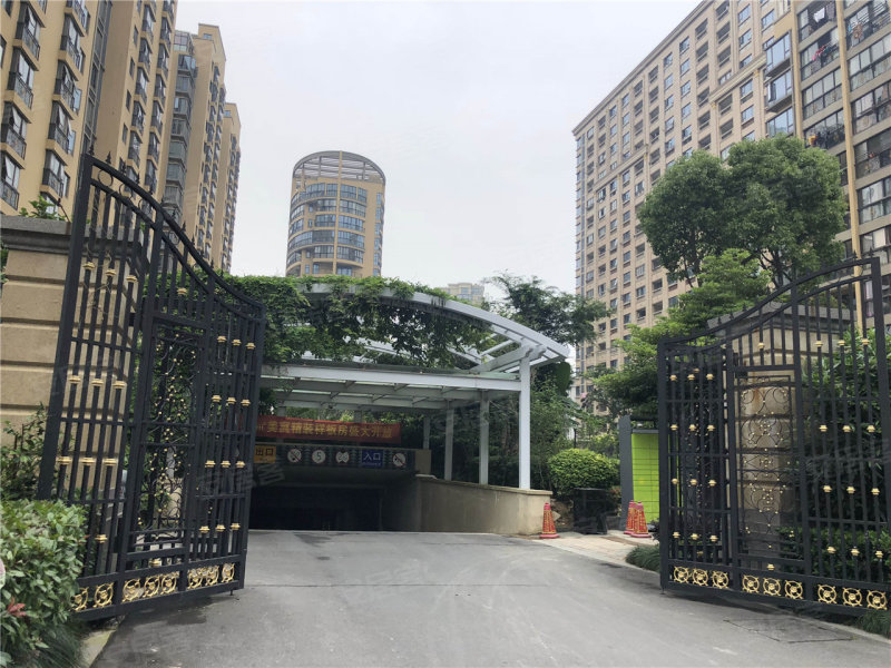 融信滨港花园