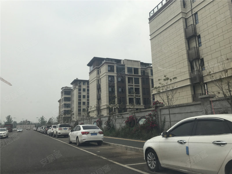 丽彩溪岸庄园