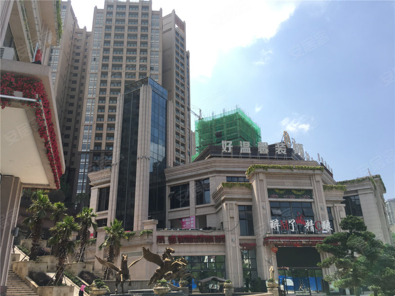 水岸铭门