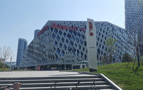 印象济南及弘扬广场在项目北邻吃喝玩乐好去处