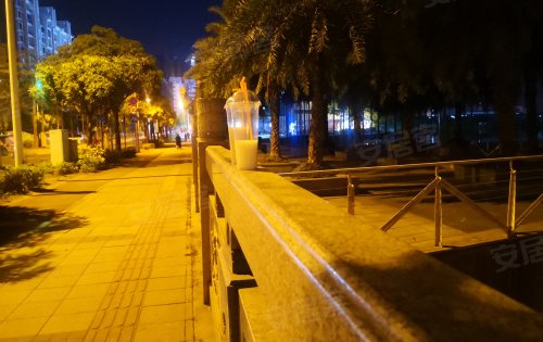 亚运城小区夜景