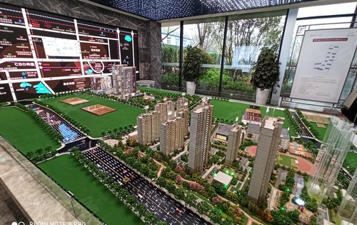 绿地华彤苑动态:绿地华彤苑沙盘,欢迎您参观.-济南