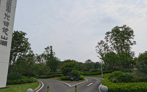 武汉城建光谷龙山湖