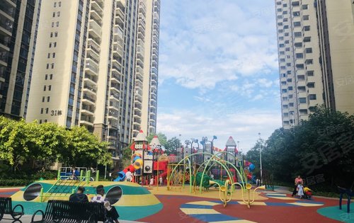 碧桂园·华附凤凰城动态:32栋的外墙及楼下的梦幻儿童乐园-汕尾安居客