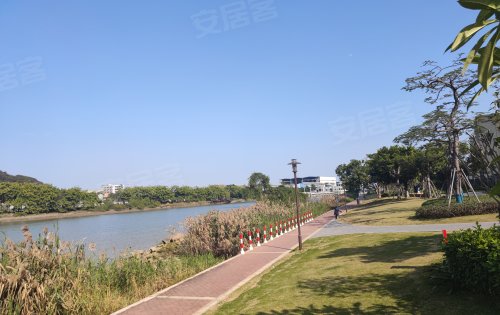 亚运城滨江公园周末休息散步好地方