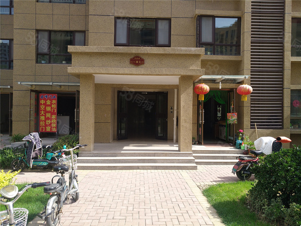 天晟上府楼盘现场环境