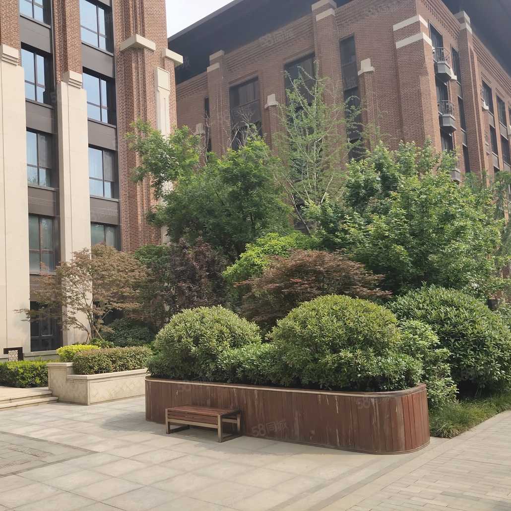 紫楹台即将发售220,260大平层,仅82套房联排别墅实景