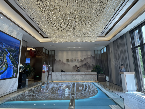 建发联发兰溪云悦楼盘现场环境