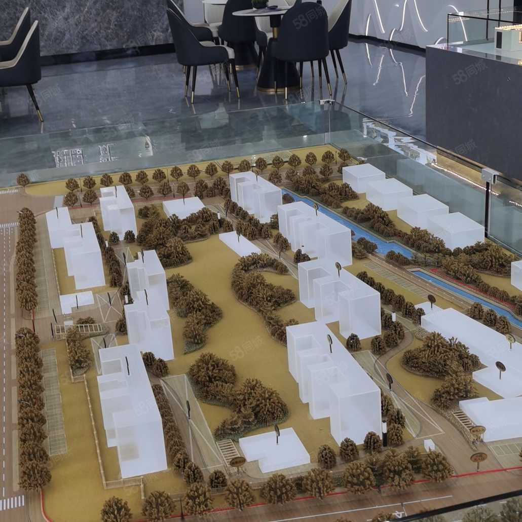 看看沙盘了 具体楼栋一个一个讲解972021-08-26金鼎城商业街,泗阳餐饮