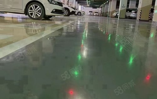 恒大小区地下车位,干净整洁舒适,这个冬天给您的爱车一个温馨的家,您不在为早起热车,扫车而困扰