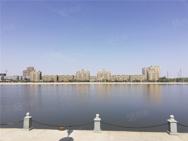 丽都水岸楼盘现场环境