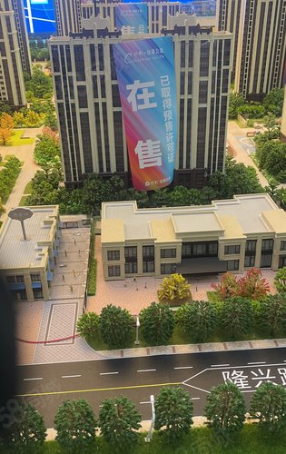 保利拉菲公馆二期小区