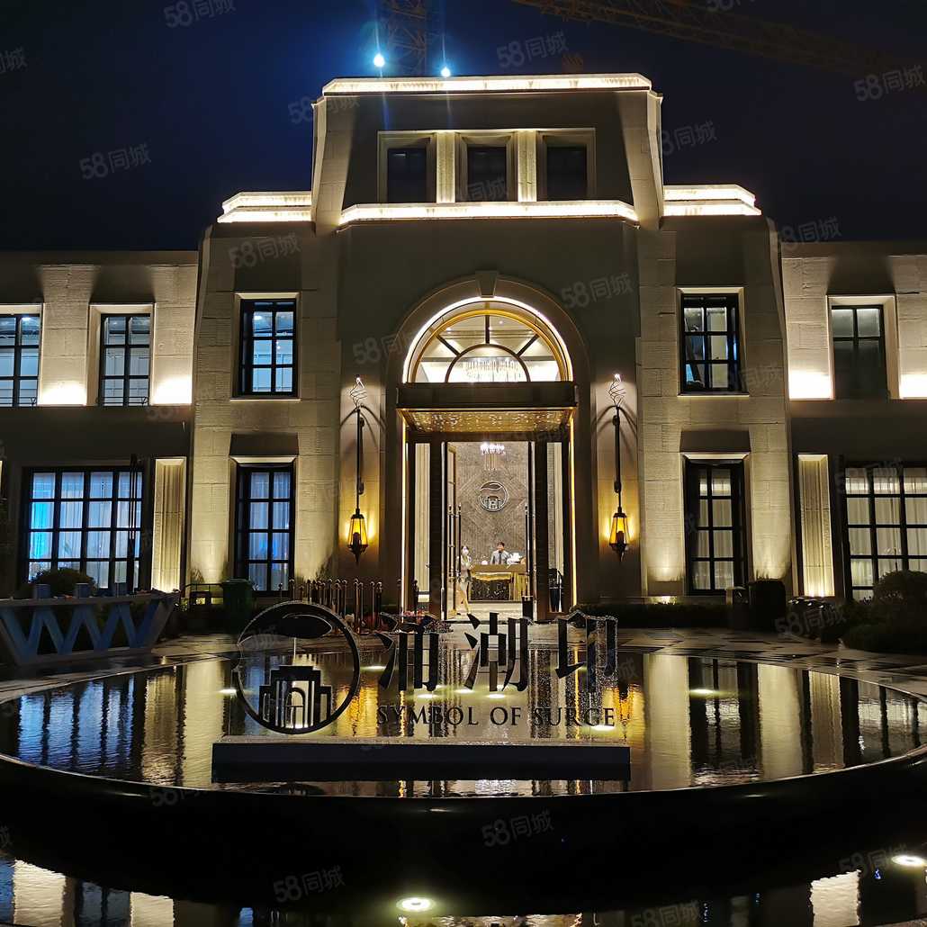 售楼处漂亮的夜景