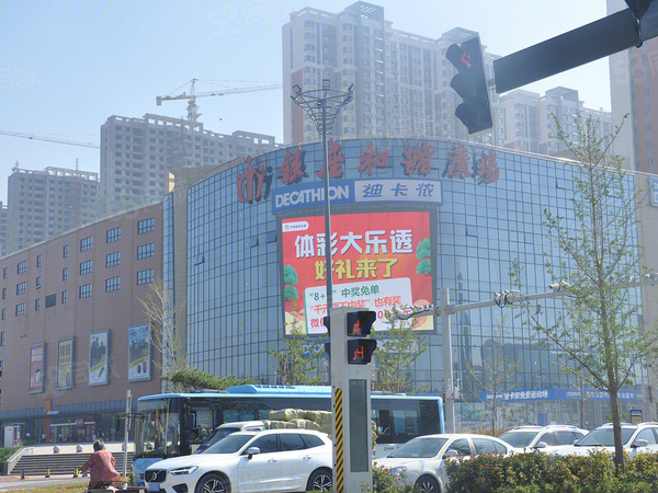 筑华梧桐院子周边商业
