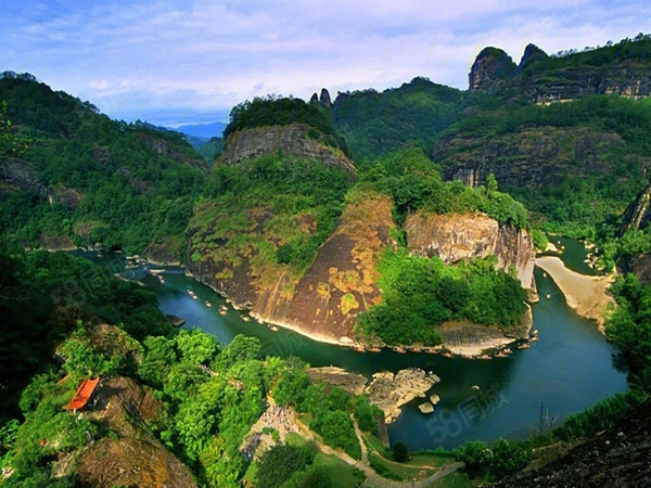世茂国风武夷·华溪谷风景区