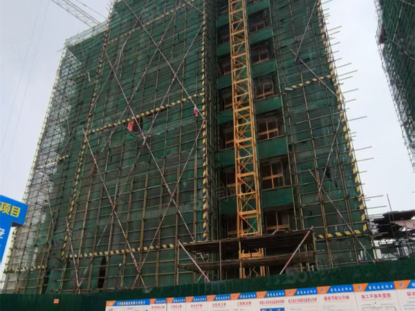 香逸名苑楼盘现场环境
