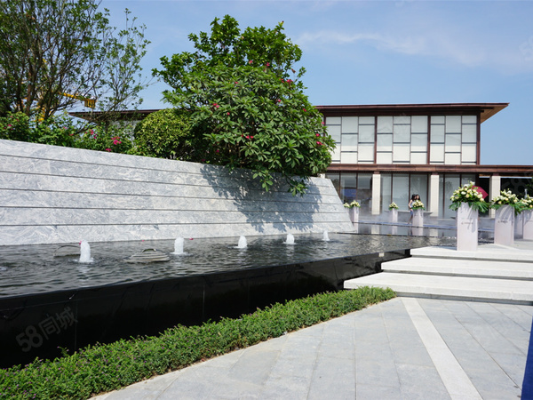 新城香悦公馆楼盘现场环境