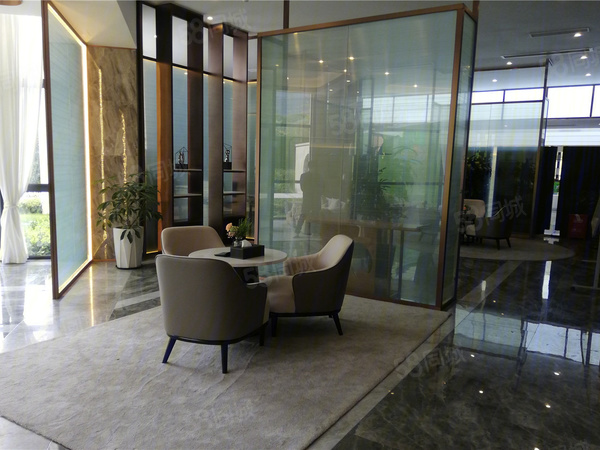 领先·一品阳光楼盘现场环境