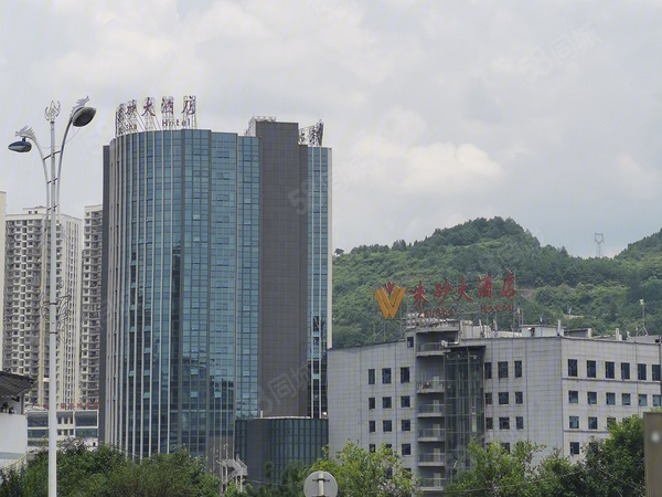 宏卓教育公园周边商业