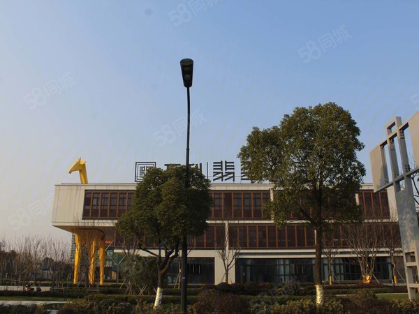 万科翡翠公园楼盘现场环境