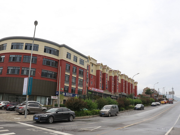 綠城西府海棠樓盤周邊配套