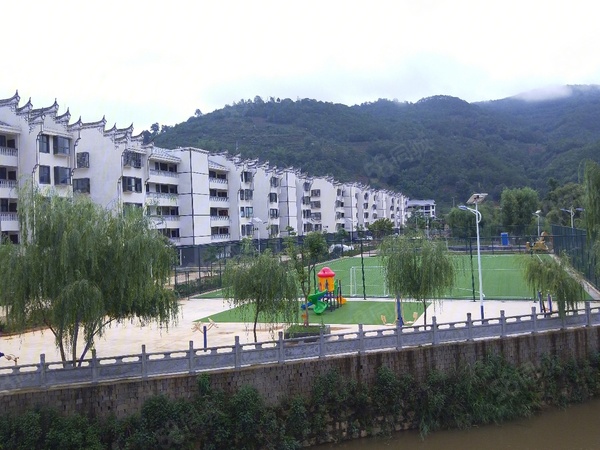 小桥温泉度假区楼盘现场环境