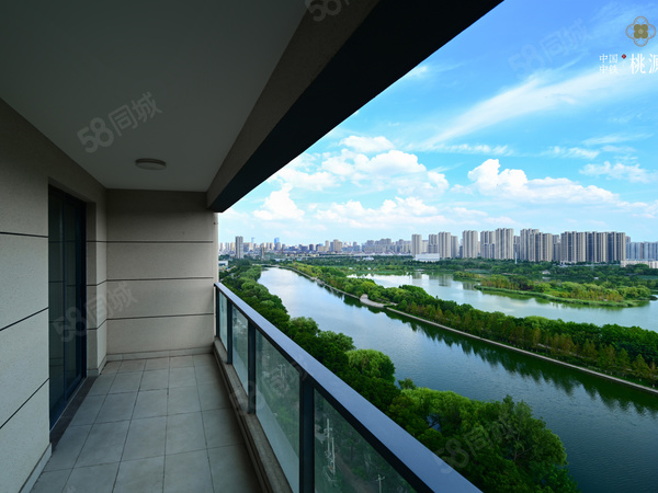 中国中铁·桃源里楼盘现场环境