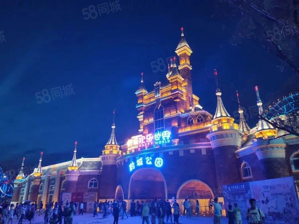 鹤城公园商业项目楼盘现场环境