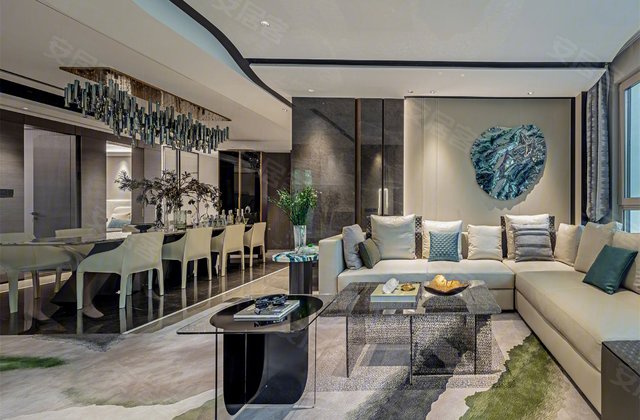 102000元/㎡4641万4.