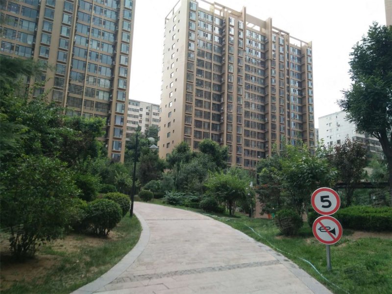 阳泉半山公馆2期-实景图(10) - 阳泉安居客