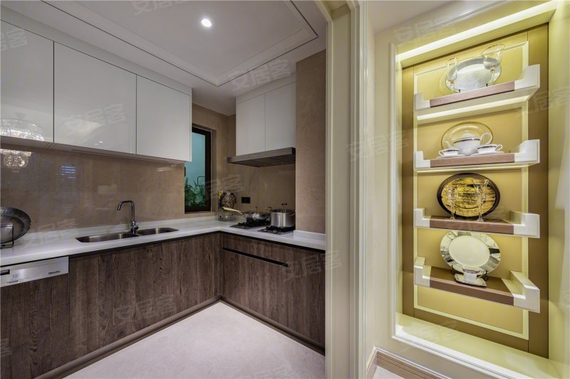 恒裕珑城样板间图