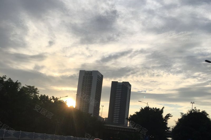 南宁万丰51区富宁大厦-实景图(6) - 南宁安居客