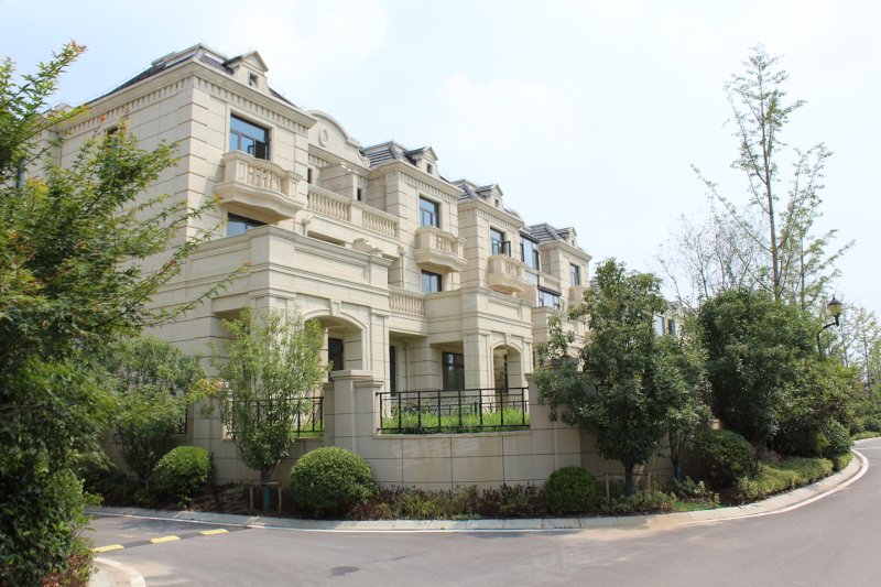 绿地湖语墅·尊樾