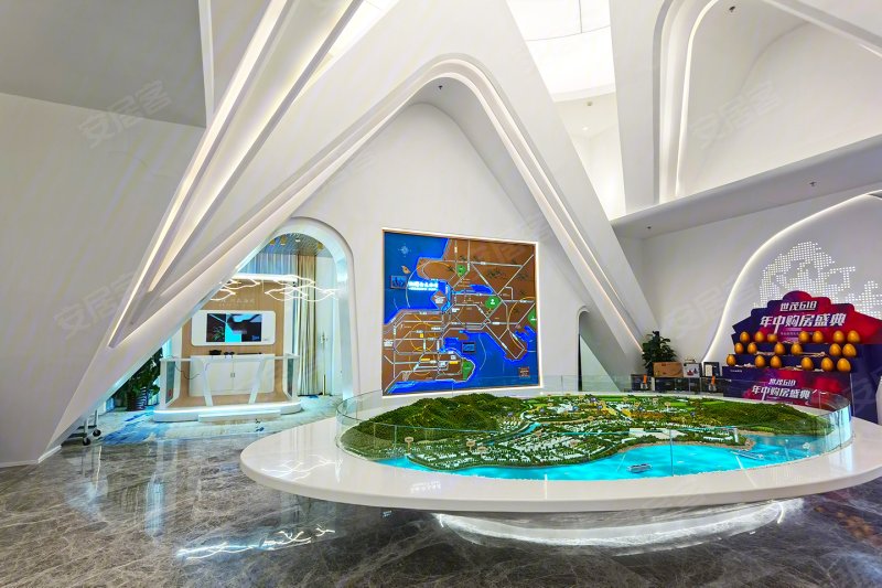 世茂国风龍玺·听澜沙盘图