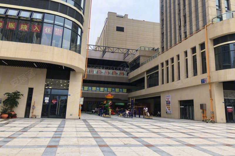 成都红星城市广场玫瑰天街-实景图(14) - 成都安居客