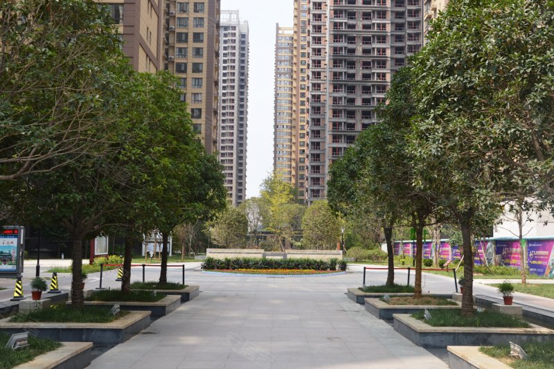 宏府麒麟山实景图