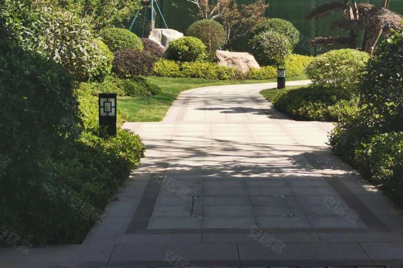 万都•沁园春实景图