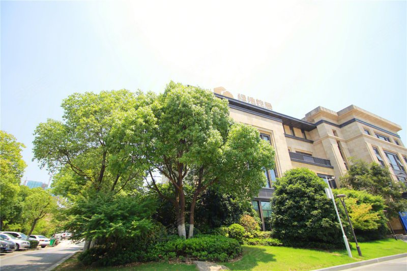 绿地·镇江城际空间站