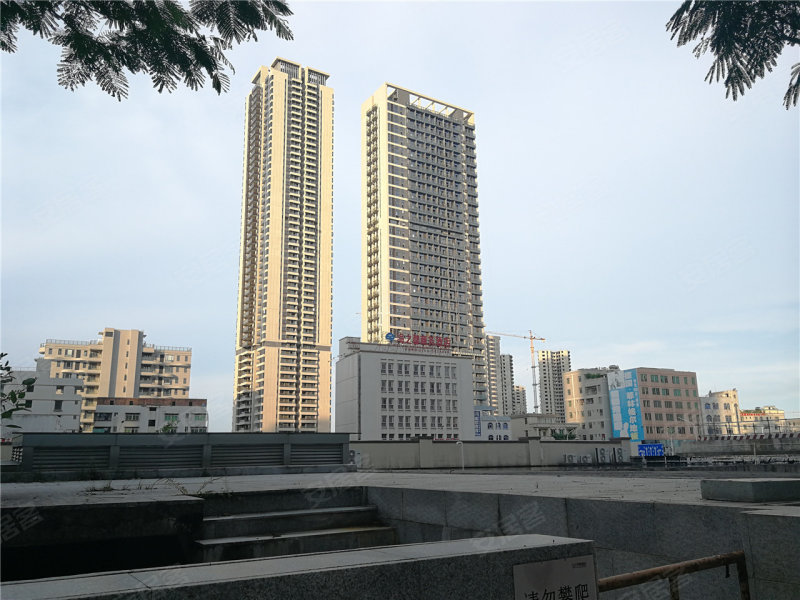 湛江第一高楼恒怡湾图片