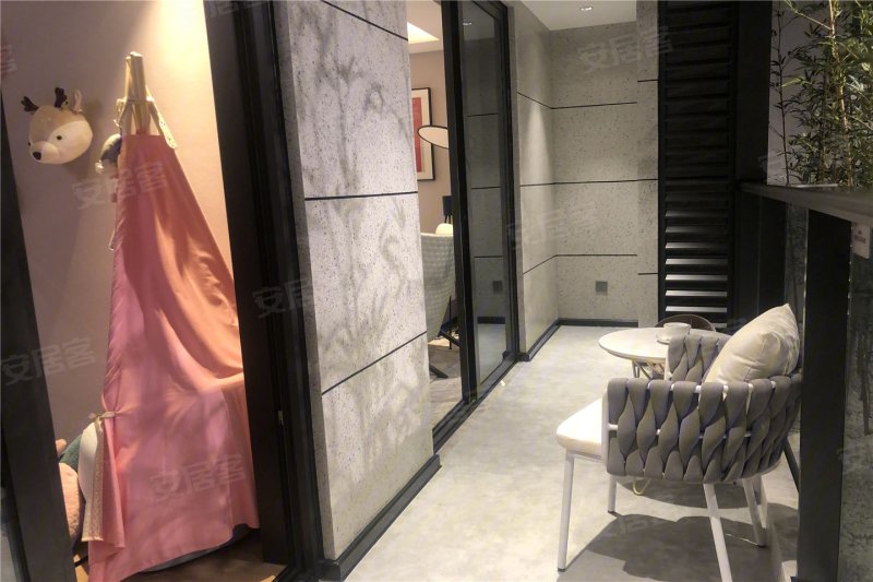 虹运驿府样板间图