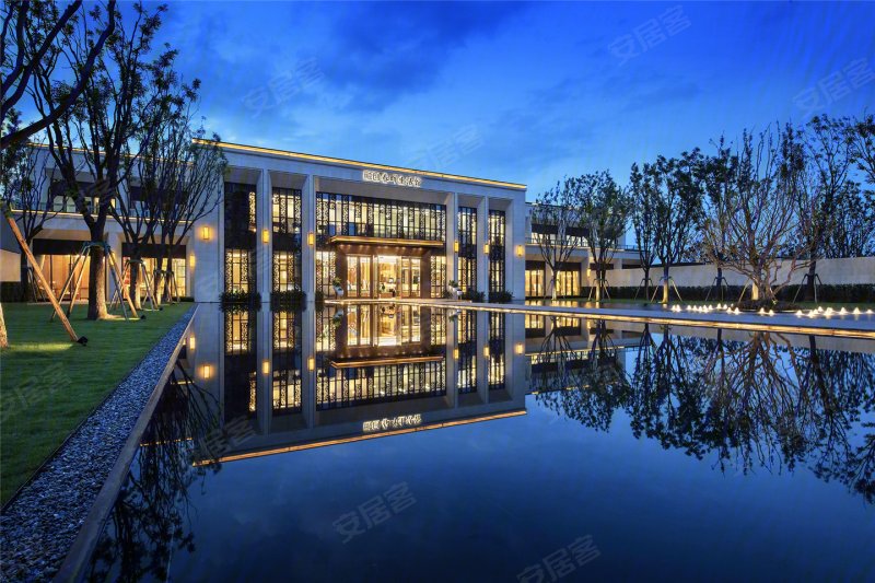 融创春晖十里商铺