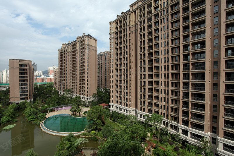 新月半岛实景图