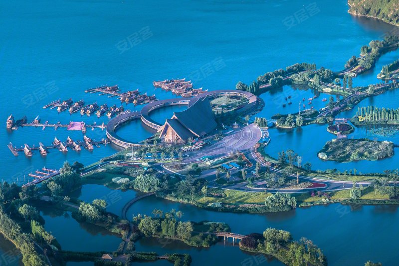 七彩云南古滇名城山水小别墅