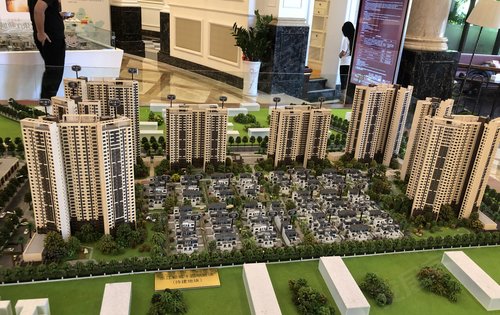 东江新城在售11和12期面积74到140平方小区环境舒适配套齐全价格实惠